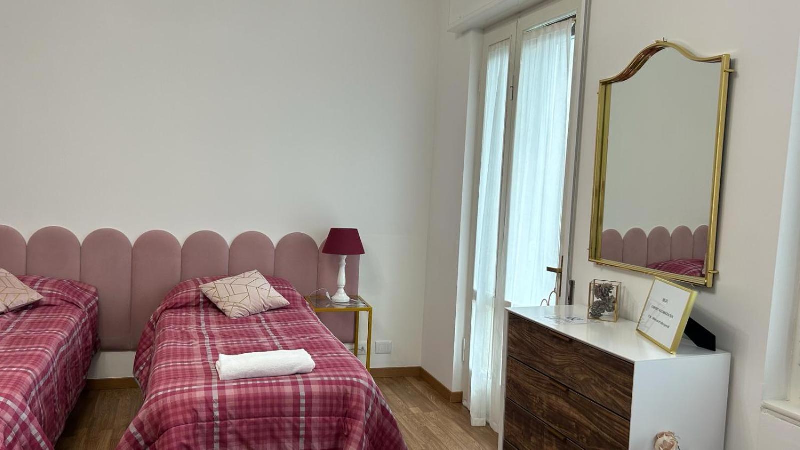 Comfort Accommodation Room Bergamo Bagian luar foto