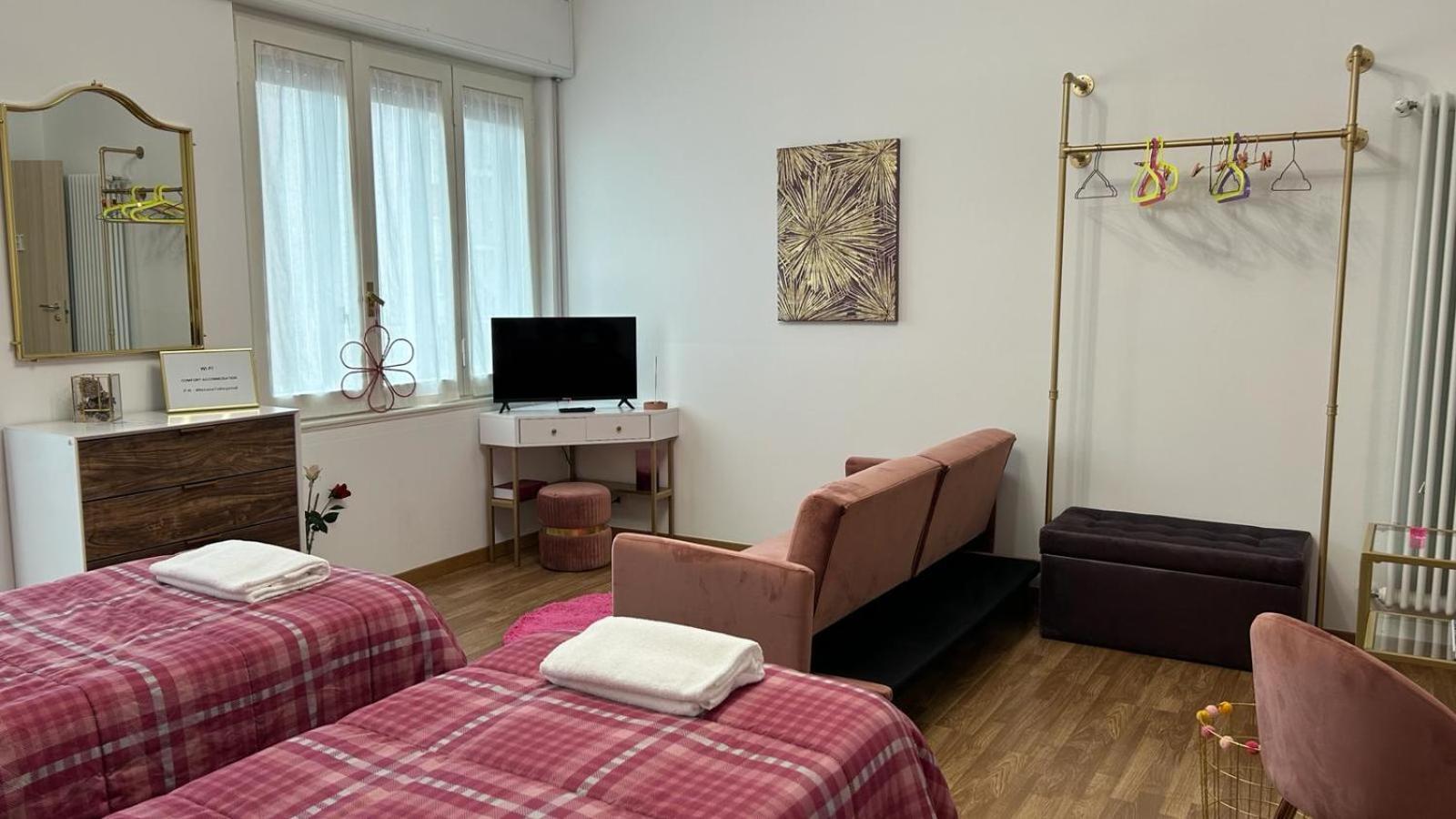 Comfort Accommodation Room Bergamo Bagian luar foto